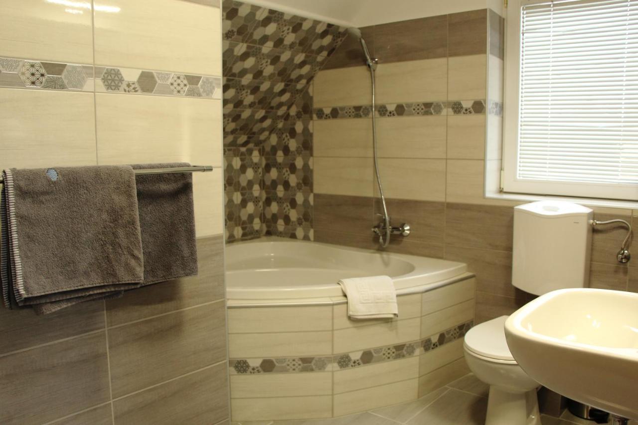 Hegylanc Fogado Bed and Breakfast Sotony Εξωτερικό φωτογραφία
